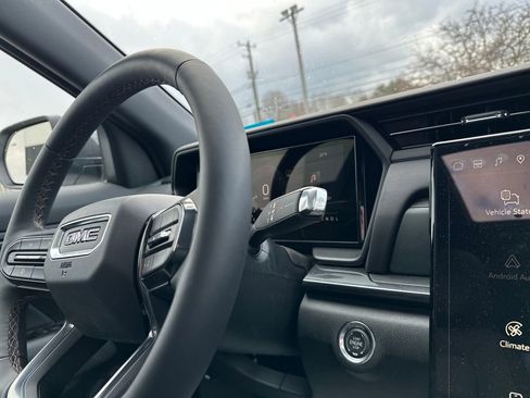 Used 2026 GMC Terrain AT4 w/ Technology Package II image 19