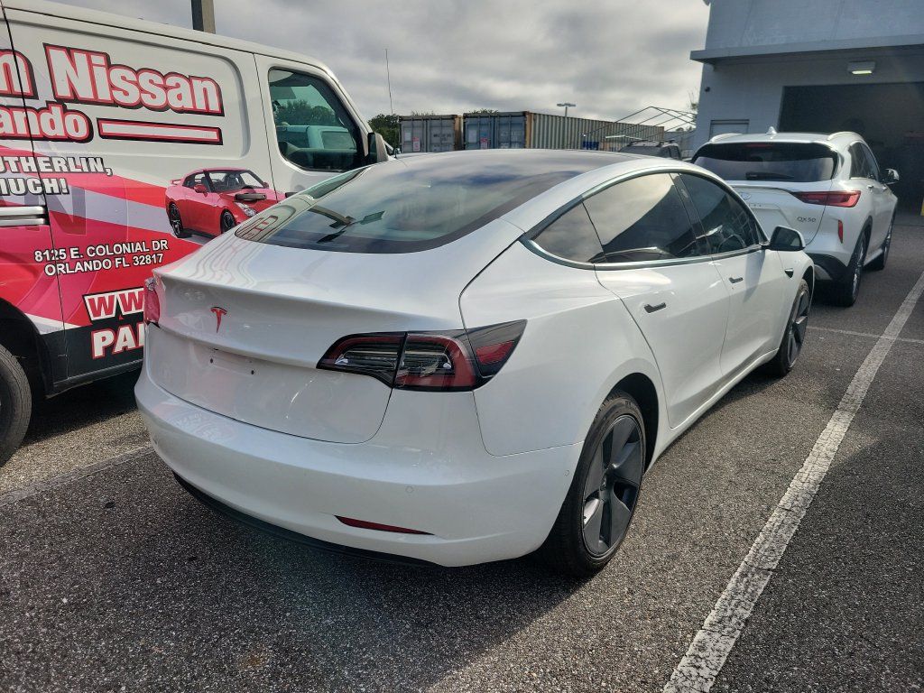 Used 2021 Tesla Model 3 Standard Range Plus RWD image 3