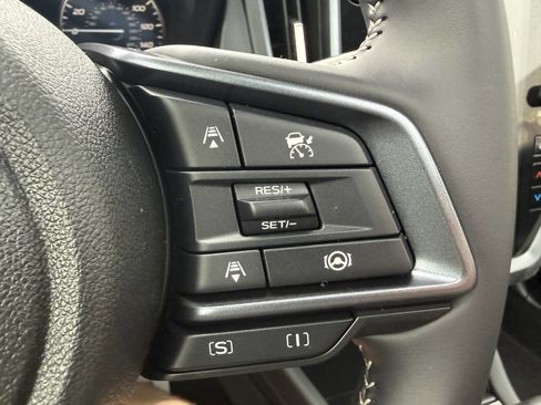 Used 2025 Subaru Forester Limited w/ Popular Package image 33