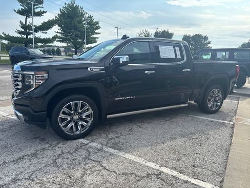 Used 2023 GMC Sierra 1500 Denali w/ Denali Reserve Package AWD/4WD image 15