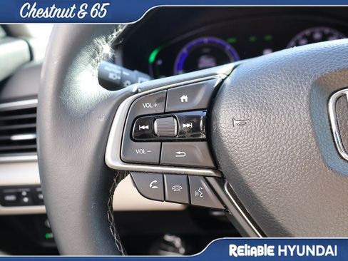 Used 2019 Honda Accord Touring image 26