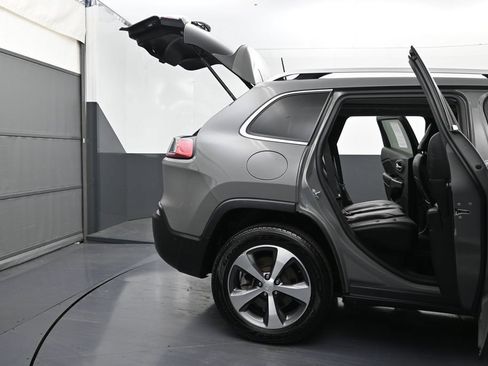 Used 2021 Jeep Cherokee Limited AWD/4WD image 10