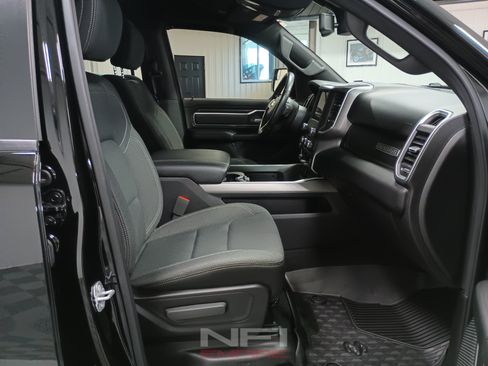 Used 2019 RAM 1500 Big Horn AWD/4WD image 37
