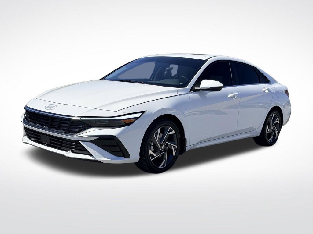Used 2025 Hyundai Elantra Limited FWD image 2