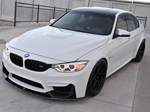 Used 2016 BMW M3 RWD image 44