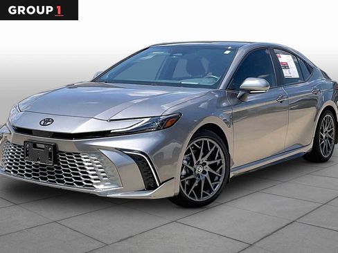 Used 2025 Toyota Camry XSE w/ Premium Package FWD image 1