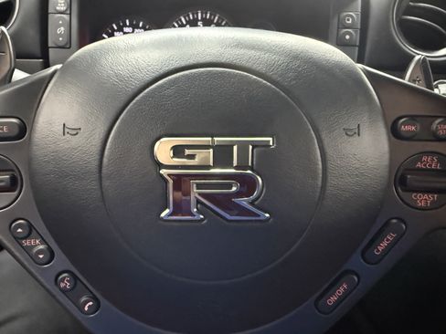 Used 2016 Nissan GT-R Black Edition AWD/4WD image 29