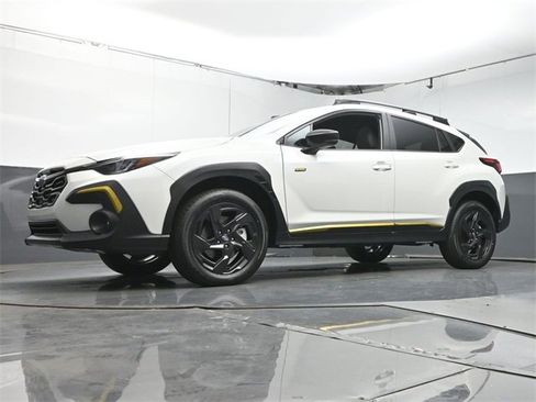 Certified 2025 Subaru Crosstrek 2.5i Sport w/ Crosstrek Mirror Package image 36