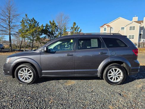 Used 2014 Dodge Journey SXT image 3