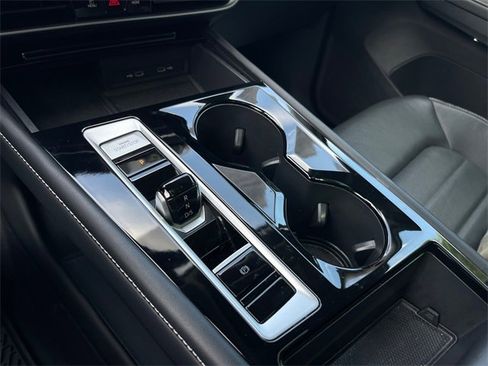 Used 2024 Volkswagen Atlas SEL image 16