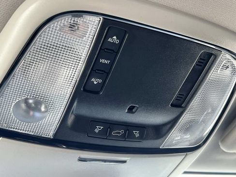 Used 2021 Dodge Durango SXT AWD/4WD image 29