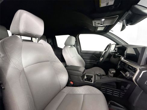 Certified 2025 Toyota Tacoma SR5 image 39
