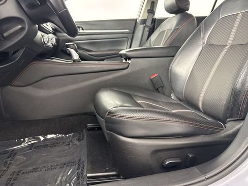Used 2024 Nissan Altima 2.5 SR FWD image 21