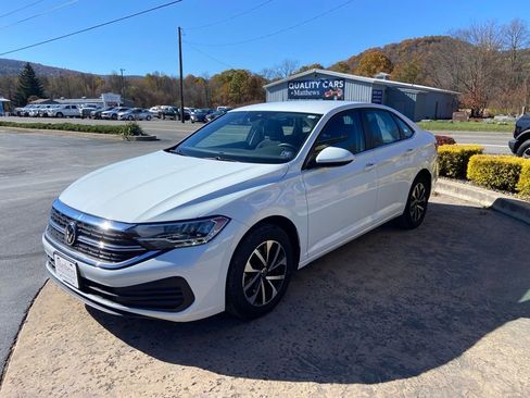Used 2024 Volkswagen Jetta S image 1