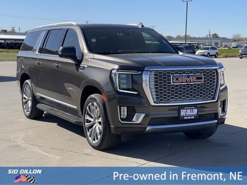 Used 2021 GMC Yukon XL Denali image 17
