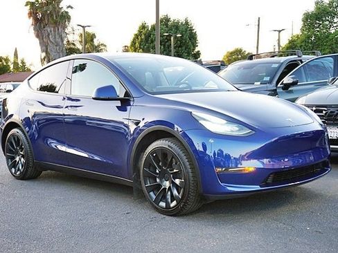 Used 2021 Tesla Model Y Long Range AWD/4WD image 2