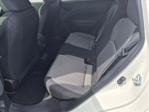 Used 2024 Subaru Crosstrek 2.0i Premium AWD/4WD image 18