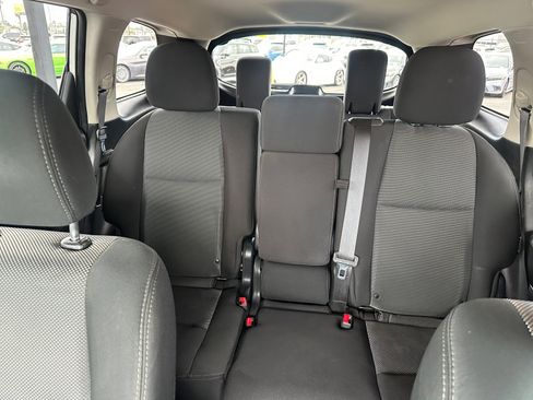 Used 2020 Nissan Pathfinder S image 21