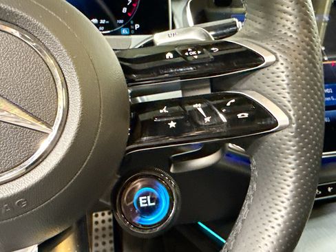 Used 2025 Mercedes-Benz E 53 AMG e 4MATIC Sedan image 38