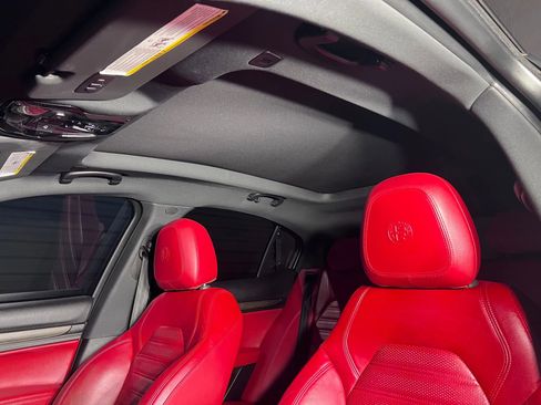 Used 2018 Alfa Romeo Stelvio Ti Sport image 31