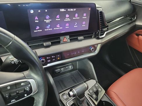 Used 2023 Kia Sportage SX image 18