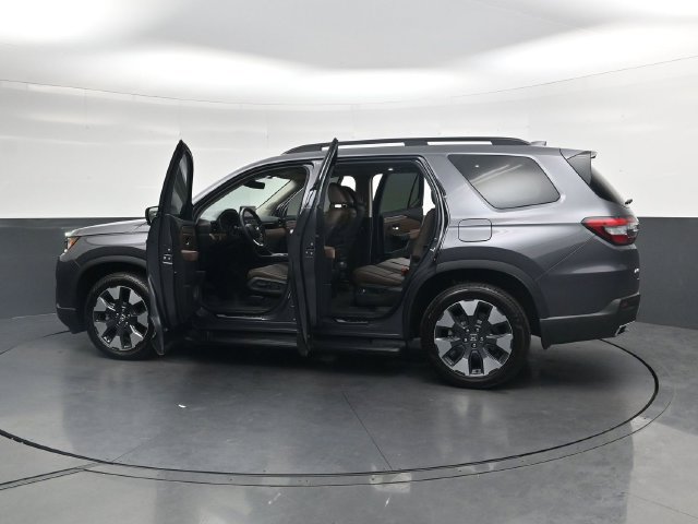 Used 2026 Honda Pilot Elite image 45