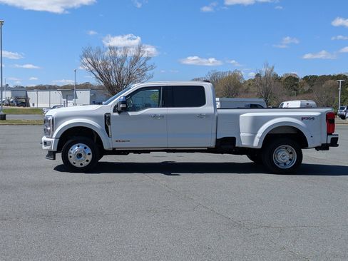 Certified 2026 Ford F450 Platinum w/ Platinum Plus Package AWD/4WD image 7