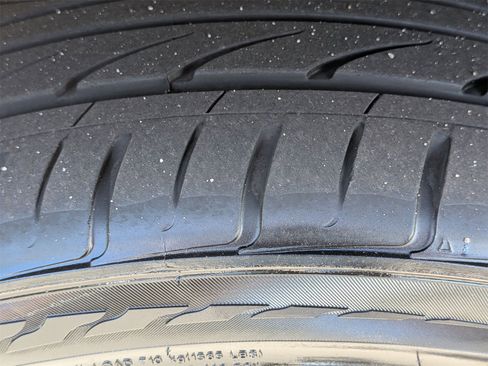 Used 2022 Volkswagen Taos SEL image 11