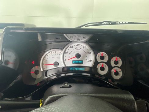 Used 2003 HUMMER H2 w/ Preferred Equipment Group AWD/4WD image 17