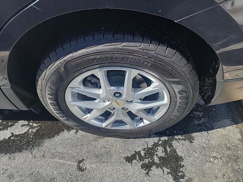 Used 2022 Chevrolet Equinox LT image 11