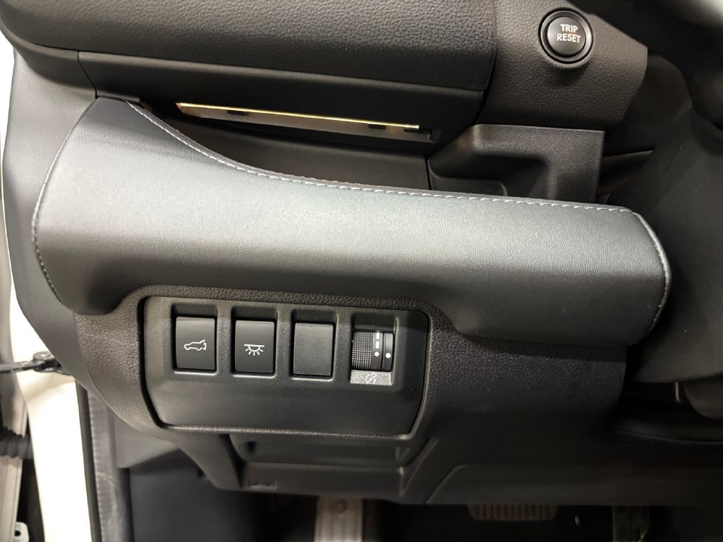 Used 2024 Subaru Ascent Touring AWD/4WD image 32