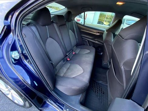 Used 2021 Toyota Camry LE image 19