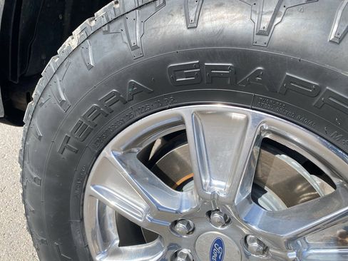 Used 2016 Ford F150 Lariat w/ Equipment Group 502A Luxury image 3