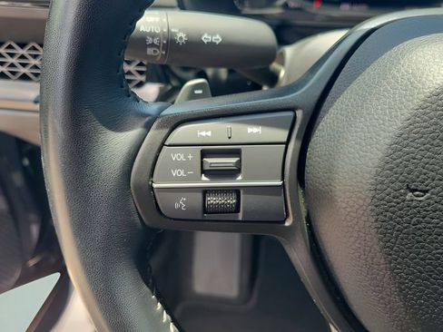 Used 2025 Honda Accord EX-L image 21