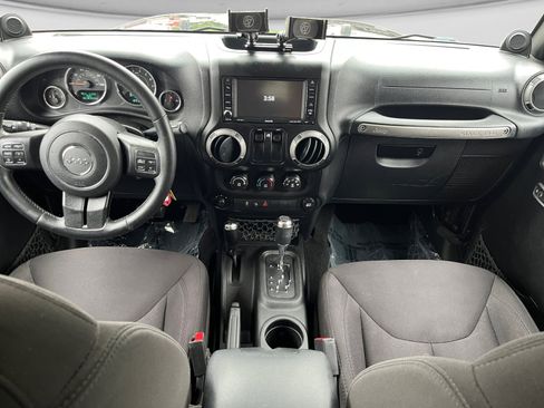 Used 2014 Jeep Wrangler Sport AWD/4WD image 12