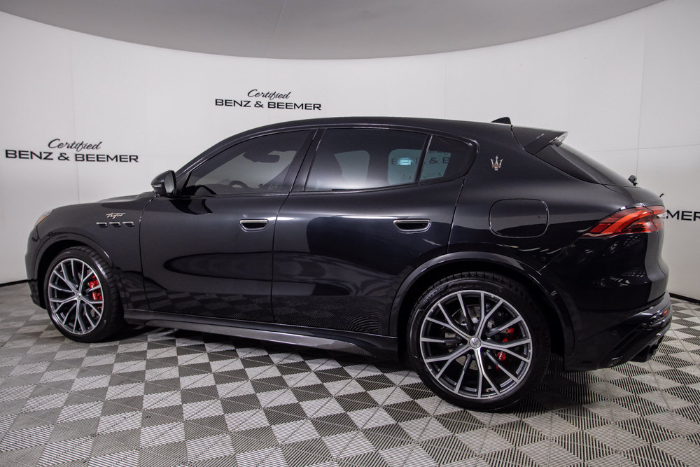 Used 2023 Maserati Grecale Trofeo AWD/4WD image 11