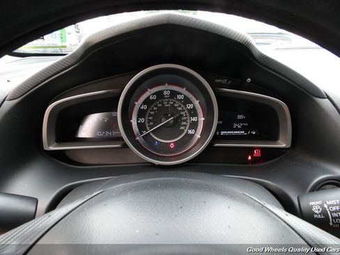 Used 2016 MAZDA MAZDA3 i Sport FWD image 17