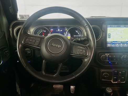 Used 2023 Jeep Wrangler Unlimited w/ Cold Weather Group AWD/4WD image 17