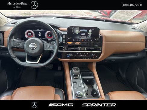 Used 2023 Nissan Pathfinder Platinum w/ Cargo Package image 21