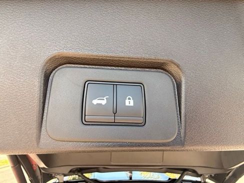 New 2026 Nissan Rogue SV AWD/4WD image 18