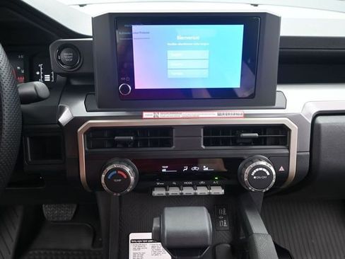 Used 2026 Toyota Tacoma SR5 RWD image 7