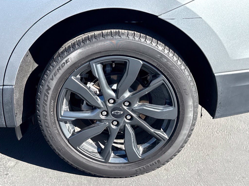 Used 2023 Chevrolet Equinox RS FWD image 16
