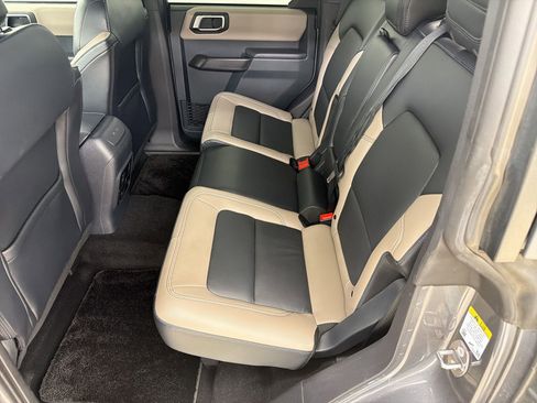 Used 2024 Ford Bronco Wildtrak AWD/4WD image 14
