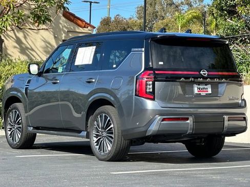 Used 2025 Nissan Armada Platinum Reserve image 3