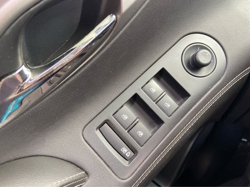 Used 2012 Buick LaCrosse Touring FWD image 27