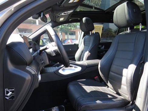 Used 2024 Mercedes-Benz GLS 450 4MATIC image 21