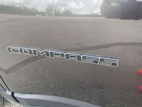 Used 2020 Jeep Compass Limited image 33