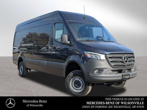 New 2025 Mercedes-Benz Sprinter 2500 image 1