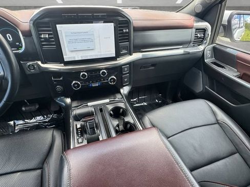 Used 2021 Ford F150 Lariat RWD image 3