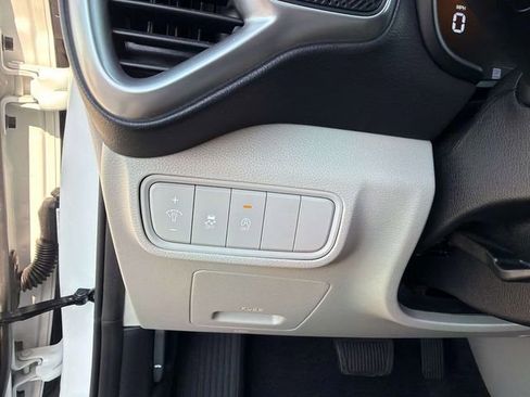 Used 2024 Kia Soul LX w/ Option Group 015 image 28